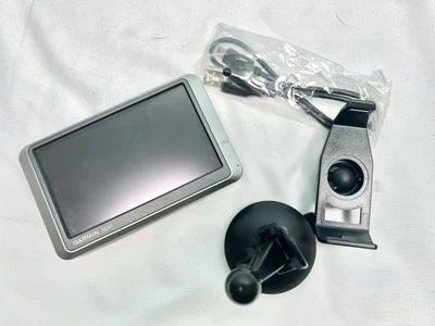 Garmin GPS Navigation NUVI 200W 3.5 Inch Screen - Image 1 of 2