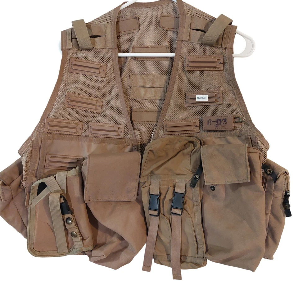 Colete modular Ultimate Survival Technologies SnapTrack bolsos táticos MOLLE S - Imagem 1 de 4