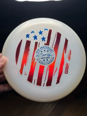 Big Z Luna - Paul McBeth 10th Anniversary 5X World Champion -White- Flag 173-174 - Image 1 of 4