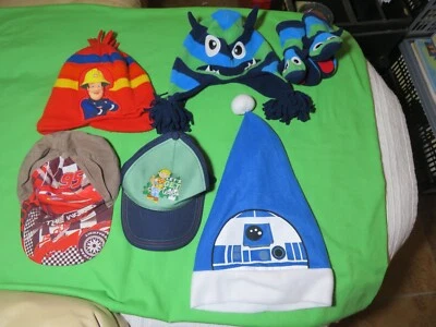 5 HATS & PAIR OF GLOVES - AGE 1-5 FIREMAN SAM DISNEY CARS STAR WARS BOB BUILDER - Image 1 of 4