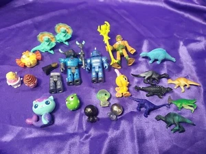 Small Mixed Toy Lot - Picture 1 of 8