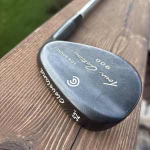 Cleveland Sand Wedge 52 Low Bounce Your Action 900 RH Gunmetal Tru Temper  - Picture 1 of 9