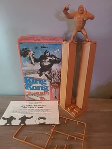 Kit modellino King Kong 1976 -Mego- completo  - Foto 1 di 13