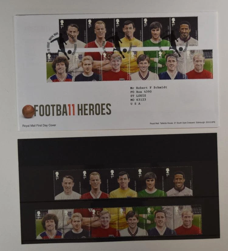 2013 ROYAL MAIL PRESENTATION FOLDER BRITISH FOOTBALL HEROES & FDC LOT 414* - Image 1 of 1