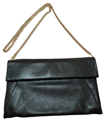 Черная кожаная сумка-конверт Pierre Cardin с золотой цепочкой классическая минимальная тихая роскошная - Изображение 1 из 4