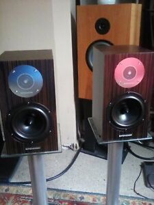 SPENDOR D1 high end speakers, SPENDOR Dark colour.