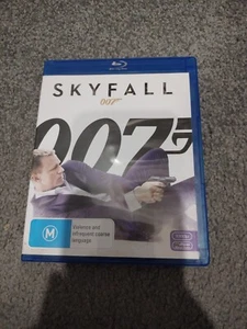 Skyfall Blu-Ray - Movie Region B AUS - 007 James Bond - Daniel Craig - Free Post - Picture 1 of 3