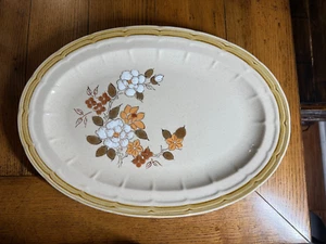 Crown Manor Autumn Blossom handbemalt Steinzeug 16" ovale Platte - Bild 1 von 4