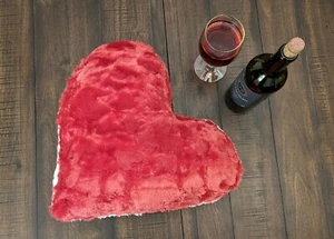 DaDa Bedding Hand-Made Red Romantic I Love You Heart Shaped Stuffed Throw Pillow - Picture 1 of 9