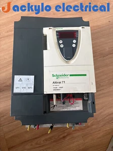 1 Stück gebrauchter & geprüfter SCHNEIDER ATV71HD11N4Z Wechselrichter 11KW mit Garantie - Bild 1 von 3