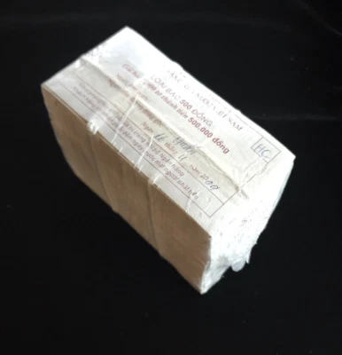 1000 x VIETNAM 500 Dong, 1988, P-101, UNC World Currency Banknote sealed brick - Image 1 of 4