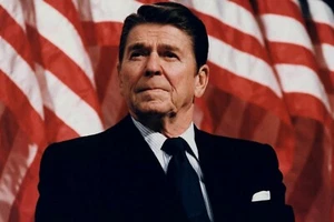 RONALD REAGAN POSTER | 24 x 36 INCH | 40th president of the United States - Picture 1 of 1