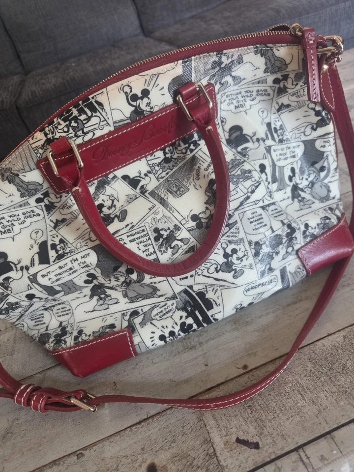 Bolso de Mano Dooney & Bourke Clásicos Disney Mickey y Minnie Mouse Foto 1 de 4