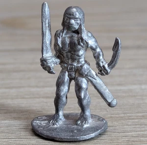 Eroe barbaro in panno di lombo Dungeons & Dragons peltro miniatura Ral Partha 1977 - Foto 1 di 6