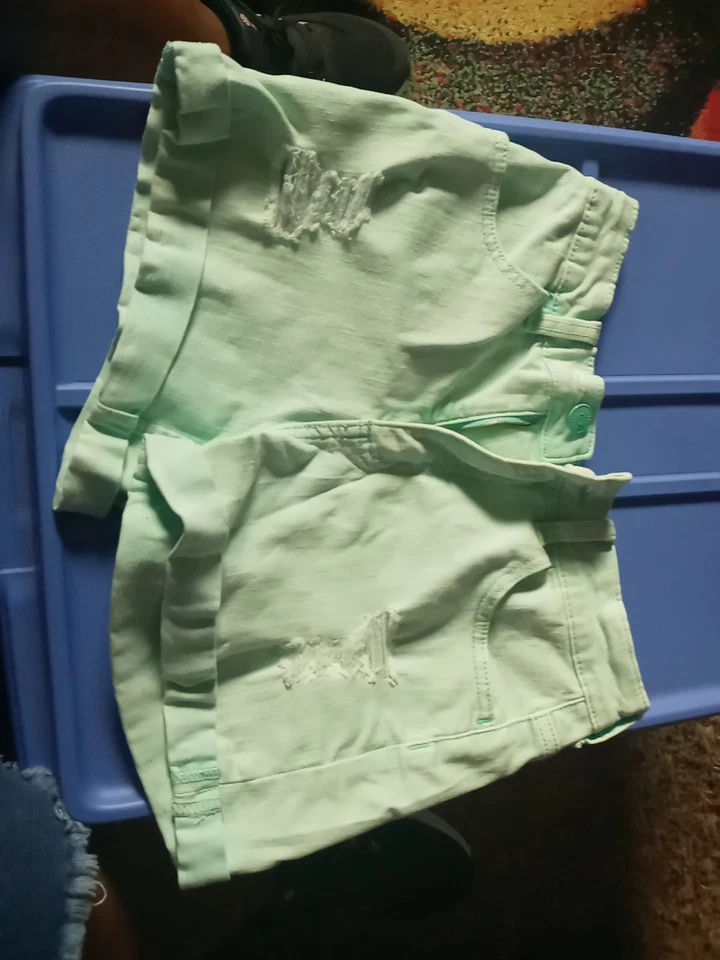 Pantalones Cortos Justice Girl Verde Claro Como Nuevo con Puños Talla 14 Foto 1 de 1