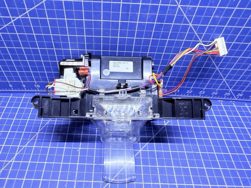 Módulo de conducto de hielo para refrigerador Frigidaire P#242270102 Foto 1 de 4