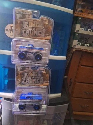 RAW CHASE UNIT 1/64 1982 GMC Sierra 2500 Kings of Crunch Serie 16 Moonshiner Foto 1 de 3