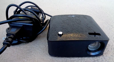 LG PH150B MINIBEAM LED BLUETOOTH HDMI PROJECTOR TESTED WORKING W/CORD - Image 1 of 4