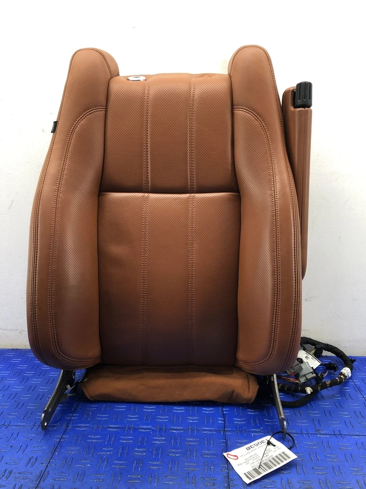2013-2022 LAND RANGE ROVER FRONT RIGHT UPPER SEAT CUSHION W/ENTERTAINMENT BAG - Image 1 of 4