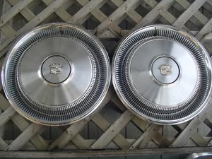 TWO 1970 70 CADILLAC CADY FLEETWOOD DEVILLE HUBCAPS WHEEL COVER ANTIQUE VINTAGE - Picture 1 of 7