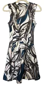 H&M Dress Women's Size 2 Scoop Neck Floral Artistic Sleeveless A-Line - Picture 1 of 7