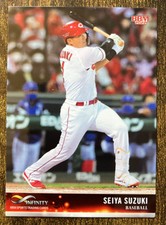 Seiya Suzuki - 2022 BBM Infinity #16 - Hiroshima Carp / Chicago Cubs