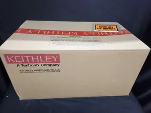 Keithley 2281S-20-6 : Bench Power Supply, Programmable, 1 Output, 20V, 6A - Picture 1 of 4