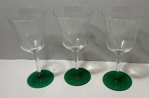Vintage etched cordial glassware w/green base Set of 3 In Good Condition! - Picture 1 of 8
