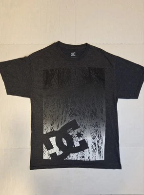 DC Shoes Graphic Mens Logo Gray T Shirt Short Sleeve Size Med Nice - Image 1 of 4
