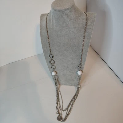 Collar Largo Paparazzi Plata con Cuentas Blancas y Pendientes NUEVO 40" Largo Foto 1 de 4