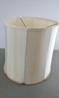 vtg Hollywood Regency Drum Ivory Color Lamp Shade w Gold Frill Band Scallop Edge - Image 1 of 4