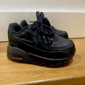 Toddler Nike Air Max 90 EasyOn Shoes ‘Triple Black’ CD6868 001 - Size 4C - Picture 1 of 6