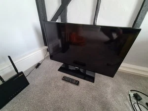 Samsung UE32F5000KAK 5 Series - 32" LED-backlit LCD TV Full HD Freeview 1080p - Picture 1 of 2