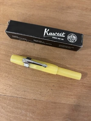 Pluma Estilográfica Deportiva Clásica Esmerilada Kaweco Sweet Banana con Clip Foto 1 de 3