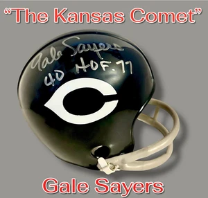 GALE SAYERS AUTOGRAPHED SIGNED HOF 77' CHICAGO BEARS 2-BAR MINI HELMET wAP/COA - Picture 1 of 7