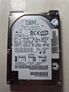 HDD IBM TRAVELSTAR 2,5" IC25N020ATCS04-0 20GB PATA - Foto 1 di 4