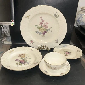 Royal Copenhagen Floral Dinner Set Frijsenborg 10”, 8”, 6” Plates Teacup Saucer - Picture 1 of 16
