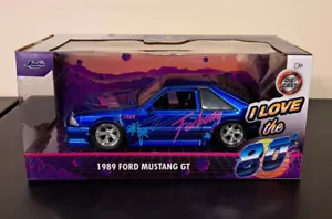 JADA 1/24 1989 FORD MUSTANG GT FOX BODY I LOVE THE 80S BLUE 31379 - BOX DAMAGE - Picture 1 of 3