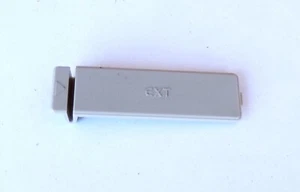 SPORTELLINO COPRI VANO PORTA SERIALE Super Nintendo Snes RICAMBIO ORIGINALE - Foto 1 di 1