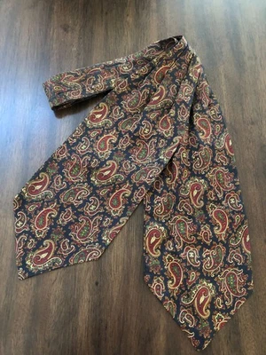 J. Prensa Hombres Seda Paisley Corbata Ancha Ascot Hecho en los EE. UU. USADO EN EXCELENTE ESTADO Foto 1 de 3