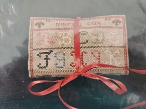 Aus Merry's Heart SAMPLER STITCHER'S CASE Kreuzstichmuster von Merry Cox OOP - Bild 1 von 4