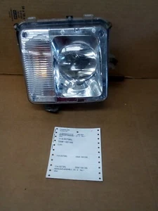 2004-2009 CADILLAC SRX Headlight LEFT DRIVER'S SIDE  - Picture 1 of 2