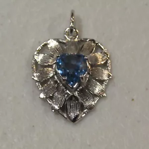 Colgante Corazón de Plata Esterlina De Colección Día de San Valentín Azul Topacio Nuevo de Edición .925 - Imagen 1 de 5