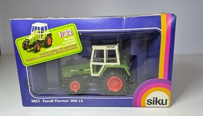 Fendt Farmer 308 LS Tractor, 1:32 Scale, New in Box. - Image 1 of 4