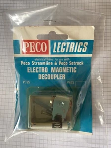 Peco PL-25 SganciaVagoni Scala N - Foto 1 di 1