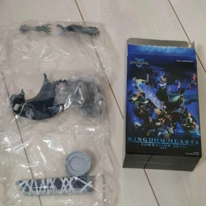 New Kingdom Hearts Formation Arts Cloud Figure Square Black & White ver z2 - Picture 1 of 13