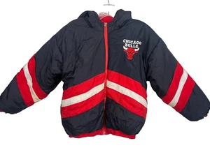 Chicago Bulls Vintage Jacket Youth Medium 10/12 Reversibile Puffer Coat NBA Retrò - Foto 1 di 21