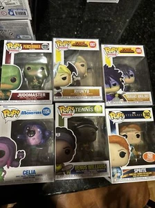 Funko Pop Lot 6 Items With Exclusives - Picture 1 of 1