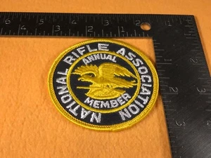 PARCHE ANUAL DE MIEMBROS DE LA ASOCIACIÓN NACIONAL DE RIFLES (NRA) N2-13 DE COLECCIÓN - Imagen 1 de 2