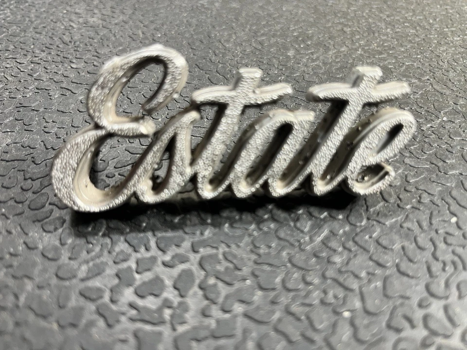 Chevrolet El Camino 1973-1975 guardabarros delantero emblema familiar logotipo OEM Foto 1 de 4